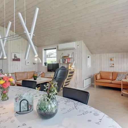 Holiday home Naia - 200m From The Sea In Se Jutland By Interhome Nordborg